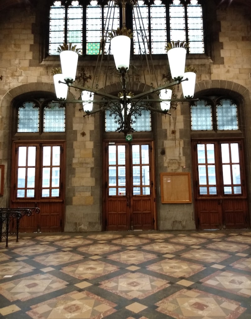 Lustre Gare